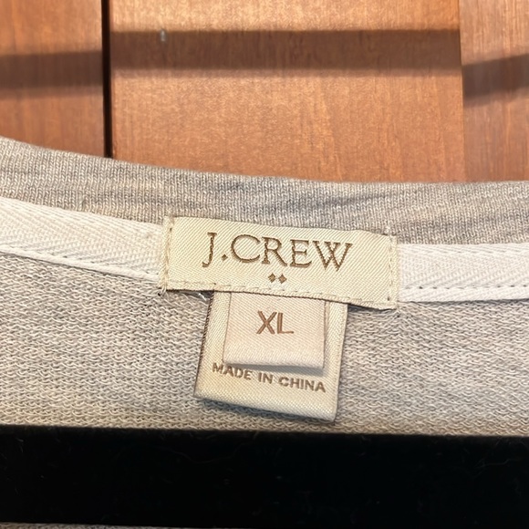 J Crew Women’s Top - Picture 3 of 5